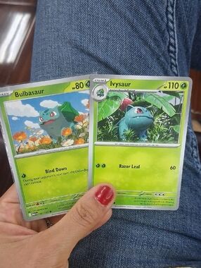 Bulbasaur & Ivysaur Trading Card Set - Green